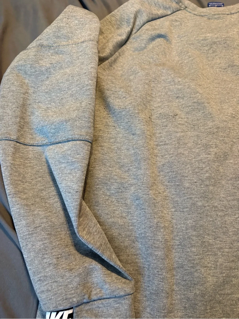 Nike Sportswear Advance 15 Crewneck Sweatshirt In Heather Gray  Size Medium